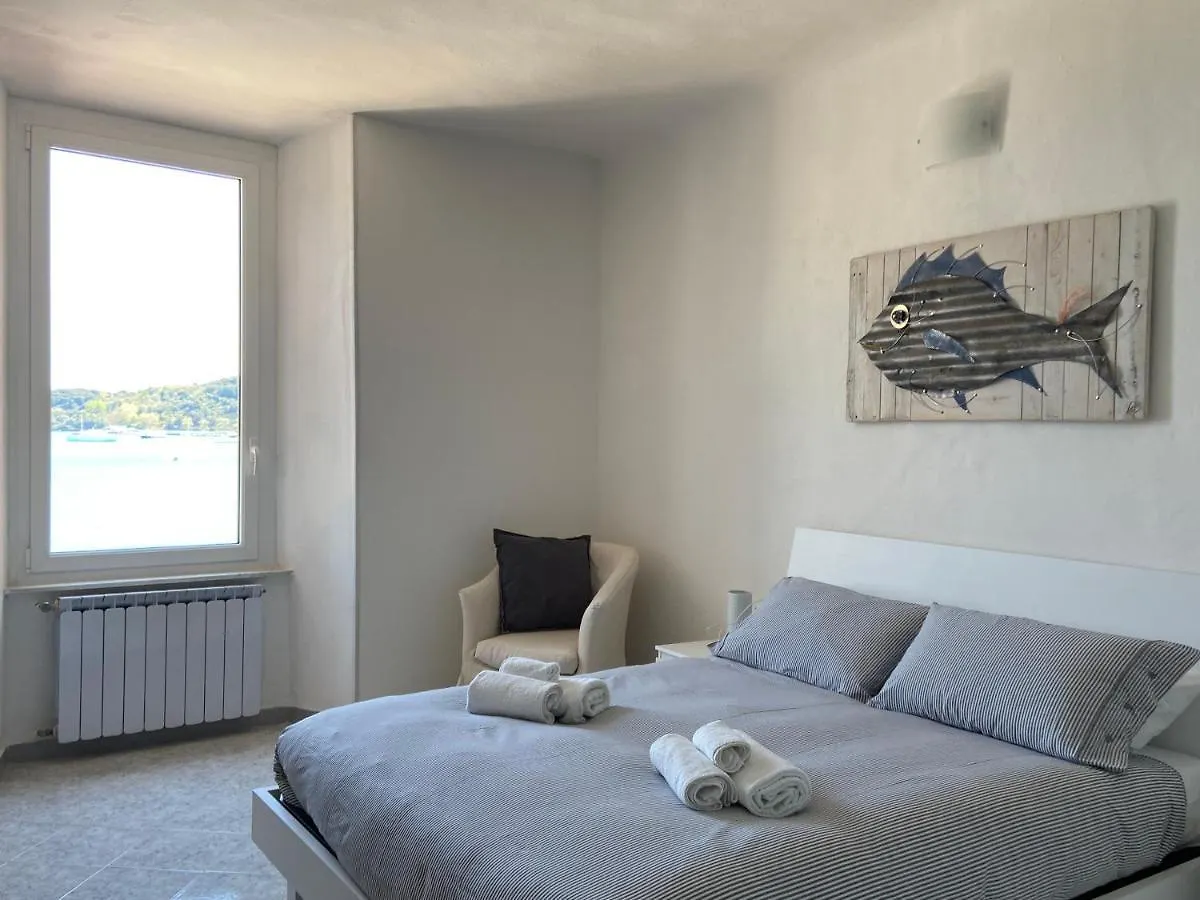 Sea View Apartment In Front Of The Sea Porto Venere Italia